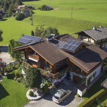 Aufnahmen von Solaranlagen in Unken